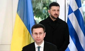 Volodimir Zelenski și Serghei Koreţki (stânga) FOTO AFP
