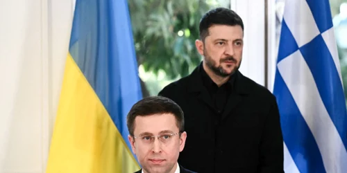Volodimir Zelenski și Serghei Koreţki (stânga) FOTO AFP
