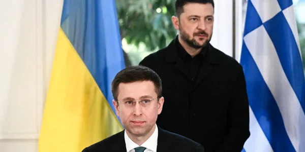 Volodimir Zelenski și Serghei Koreţki (stânga) FOTO AFP
