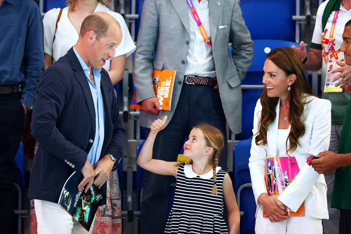 William, Kate și Charlotte