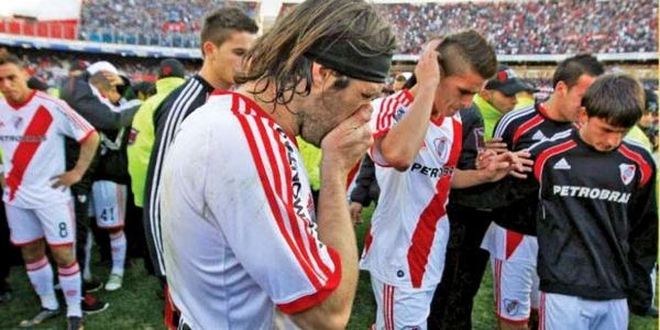 Lacrimile sunt de prisos pentru jucătorii lui River. Cel mai emblematic club argentinian va juca în liga a doua