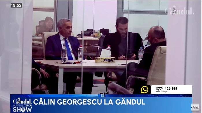 Călin Georgescu, alături de Eugen Sechila, în culisele Tuca Show FOTO: FB/Oana Marinescu