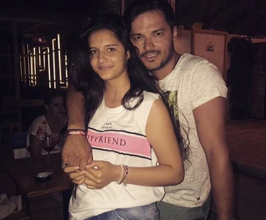 Carmina a publicat în mediul online o imagine emoționantă, urmată de un mesaj dureros Foto Instagram