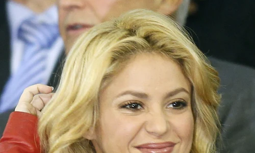 shakira   rtr2lg1w jpeg