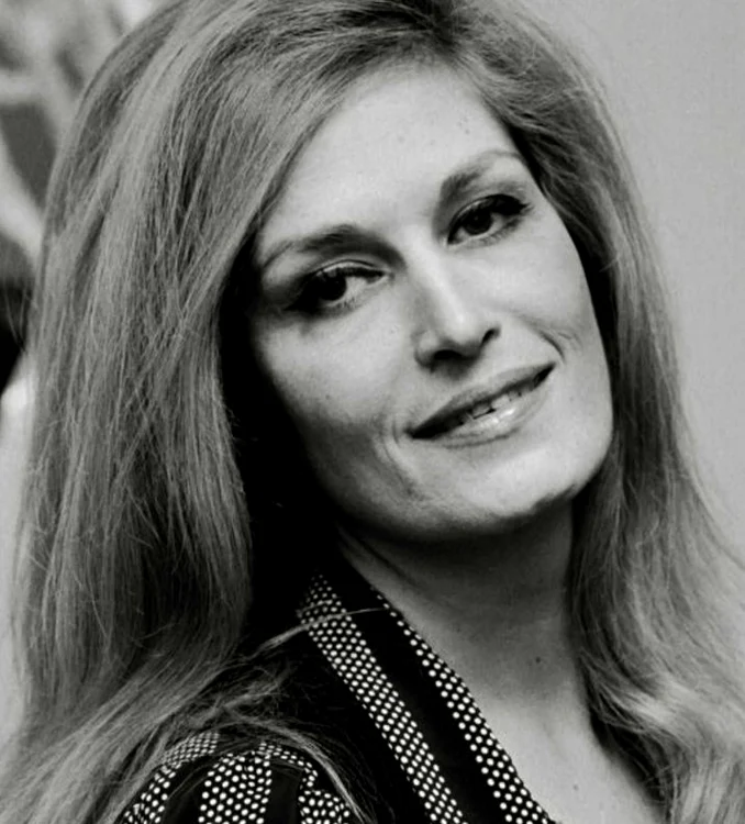 
    Dalida  