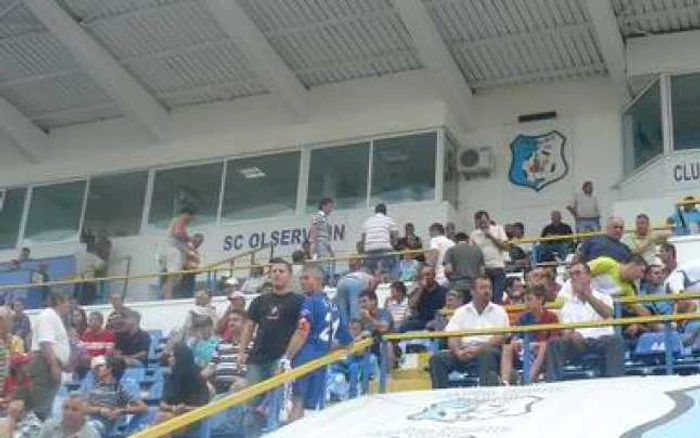 Târgu-Jiu: Bilete, doar la peluze şi tribuna „zero”