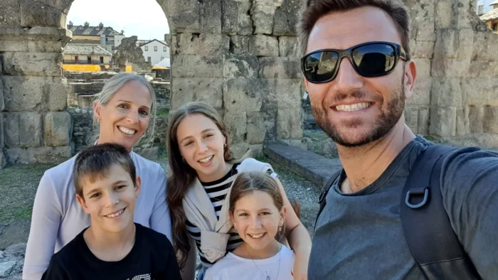 Familia Pinyan FOTO CNN/ Lotan Pinyan