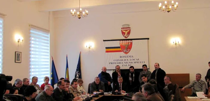 Consilierii locali au aprobat azi majorarea tarifelor la salubrizare