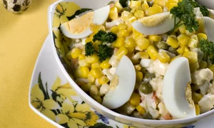 salata cu porumb si oua de prepelita fotolia 12456670 subscription l jpeg