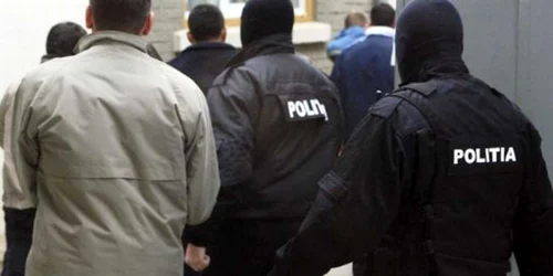 Poliţia a reuşit să-i identifice pe suspecţi şi să-i aresteze
