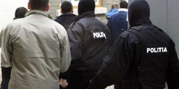 Poliţia a reuşit să-i identifice pe suspecţi şi să-i aresteze