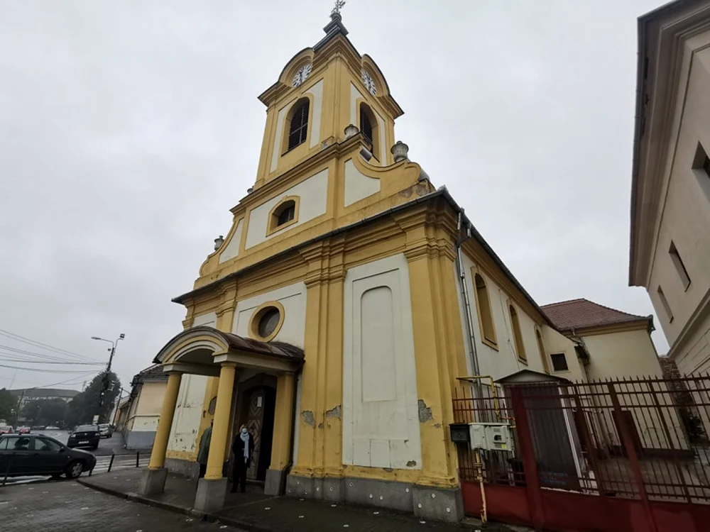 Parastas pentru Mitropolitul Nicolae Corneanu al Banatului într-o biserică greco-catolică FOTO Ş.Both