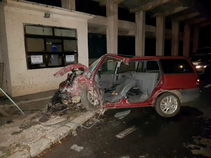 Şoferul maşinii a murit FOTO IPJ Constanţa