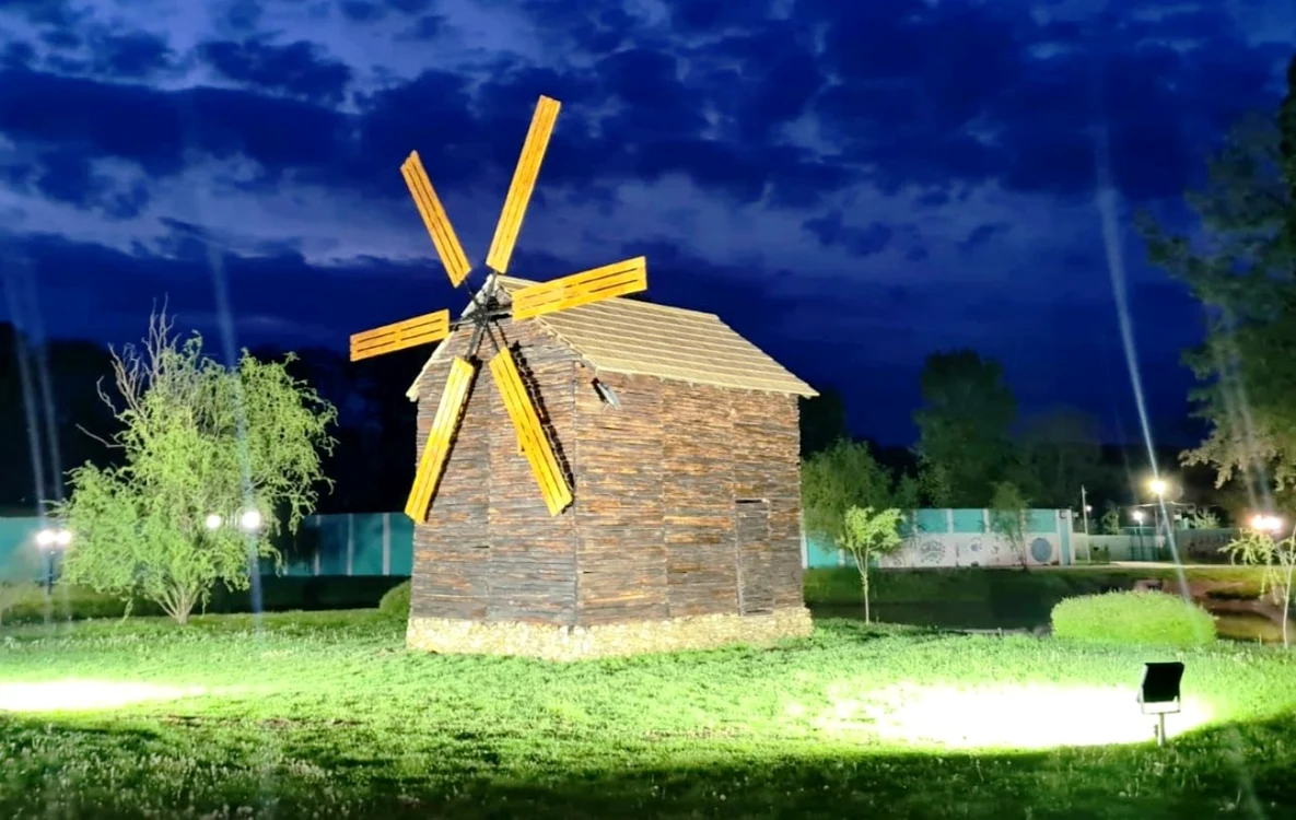 Moara din Parcul Chindiei. FOTO. C. Stan
