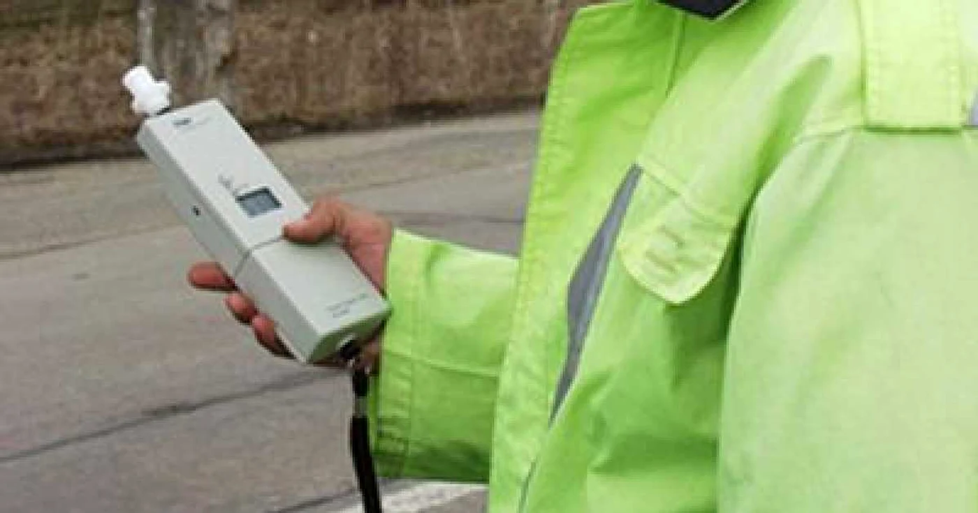 Poliţiştii i-au găsit o alcoolemie de 1,49 miligrame de alcool pur în aerul expirat FOTO Adevărul