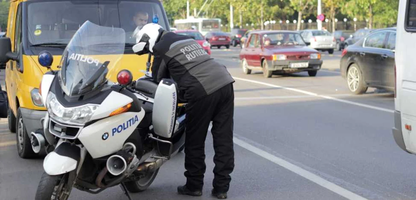 Poliţiştii de la Rutieră au dat 24.749 de amenzi FOTO Mihaela Cojocariu