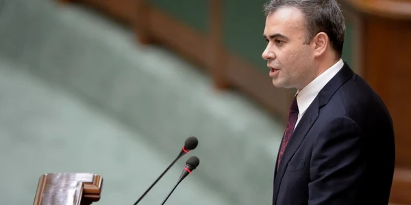Darius Valcov - vot in Senat FOTO Mediafax 