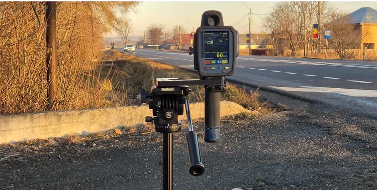 Pistoalele radar vor identifica încălcarea limitei de viteză Foto: Facebook Poliția Română 
