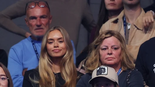 Sinner nu se mai ascunde: și-a scos în lume iubita și a prezentat-o părinților. Fata a dat târcoale familiei Schumacher