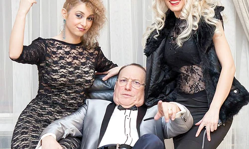 13 vedete petre geambassadu 0 jpeg