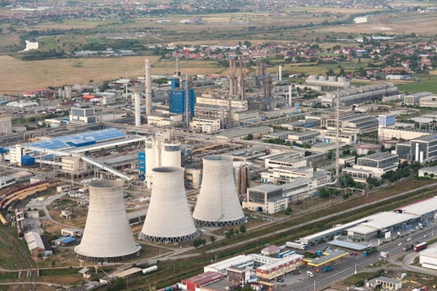 Cât costă un combinat chimic din România? Două, deținute de Interagro, scoase la vânzare prin negociere