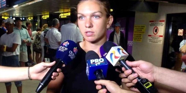 simona halep afectata aeroport foto sport ro