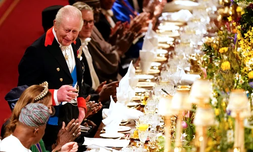 Charles și Camilla la dineul de stat oferit în cinstea cuplului prezidențial nigerian, Profimedia (3) jpg