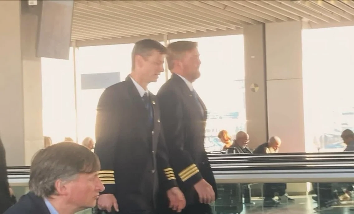 Regele Willem Alexander, pilot KLM. FOTO: Instagram