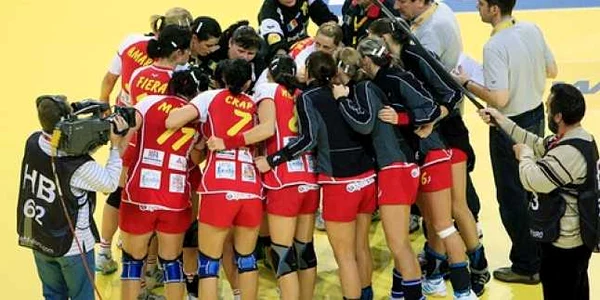 Nationala feminină de handbal a României