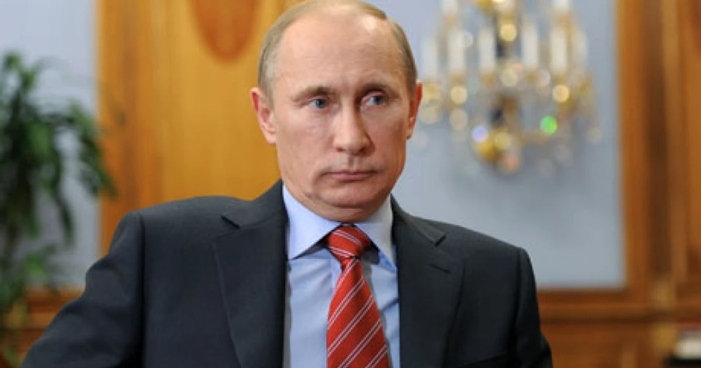 O mulţime de voci de pe reţelele sociale s-au ridicat împotriva partidului condus de Vladimir Putin