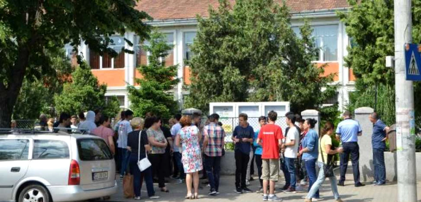 Elevii de gimnaziu au declarat că subiectele la proba scrisă la limba română au fost accesibile