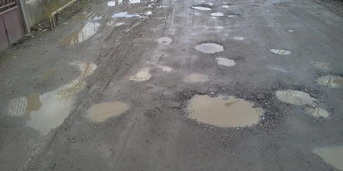 Strada cu pagină pe Facebook