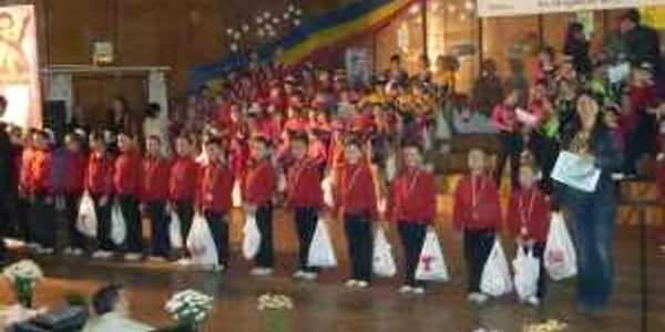 Micii gimnaşti, mari campioni la aerobic