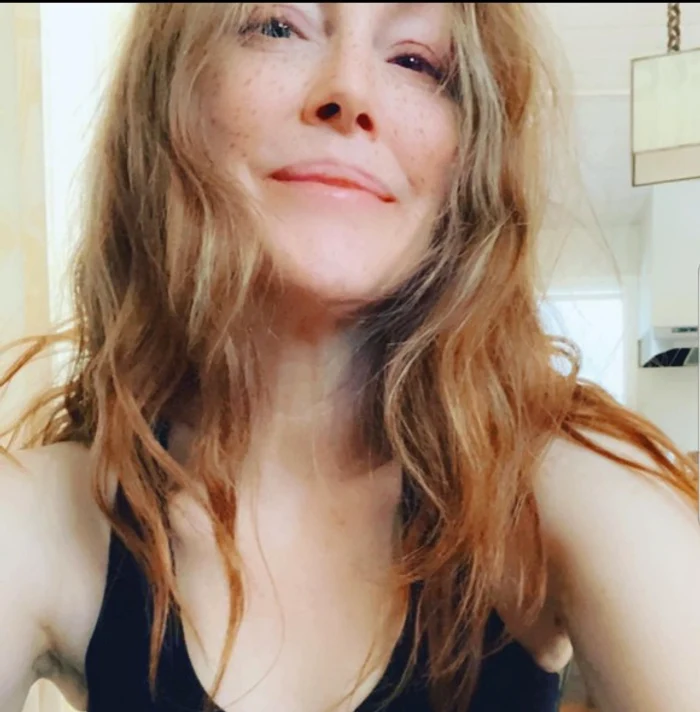 Julianna Moore, 60 de ani, și-a surprins fanii cu această poză făcută după antrenamentul de yogafoto: Instagram