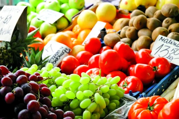 
    Bicarbonatul de sodiu și zeama de lămâie ajută la eliminarea pesticidelor de pe fructe și legumeclicksanatate.ro  