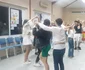 Tineri străini participanți la un Youth Exchange Erasmus în Cipru dansând Basarabeanca Foto Geanina Oprea pg
