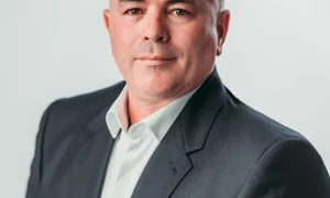 iulian cimpoesu 600x600 jpeg