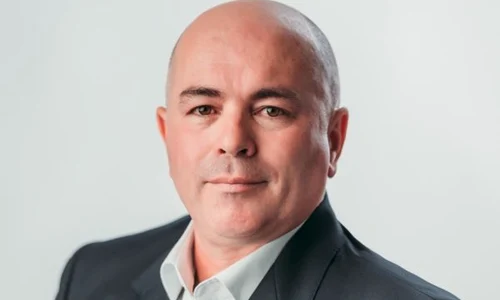 iulian cimpoesu 600x600 jpeg