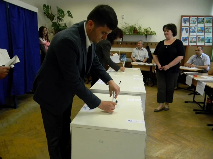 Adrian Cozma a fost primul candidat la primăria Satu Mare care s-aprezentat la vot