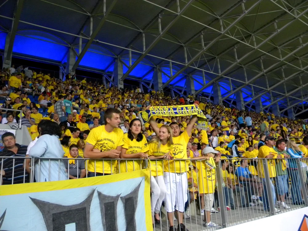 Suporterii petrolişti sunt rugaţi să nu uite de sportivitate, la meciurile de acasă sau din deplasare. FOTO arhivă Adevărul Ploieşti