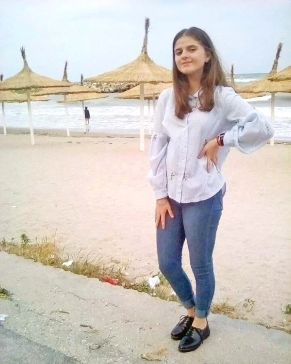 Alexandra Măceşanu, 15 ani