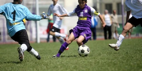 Tinerii fotbalişti vor jcua pentru glorie