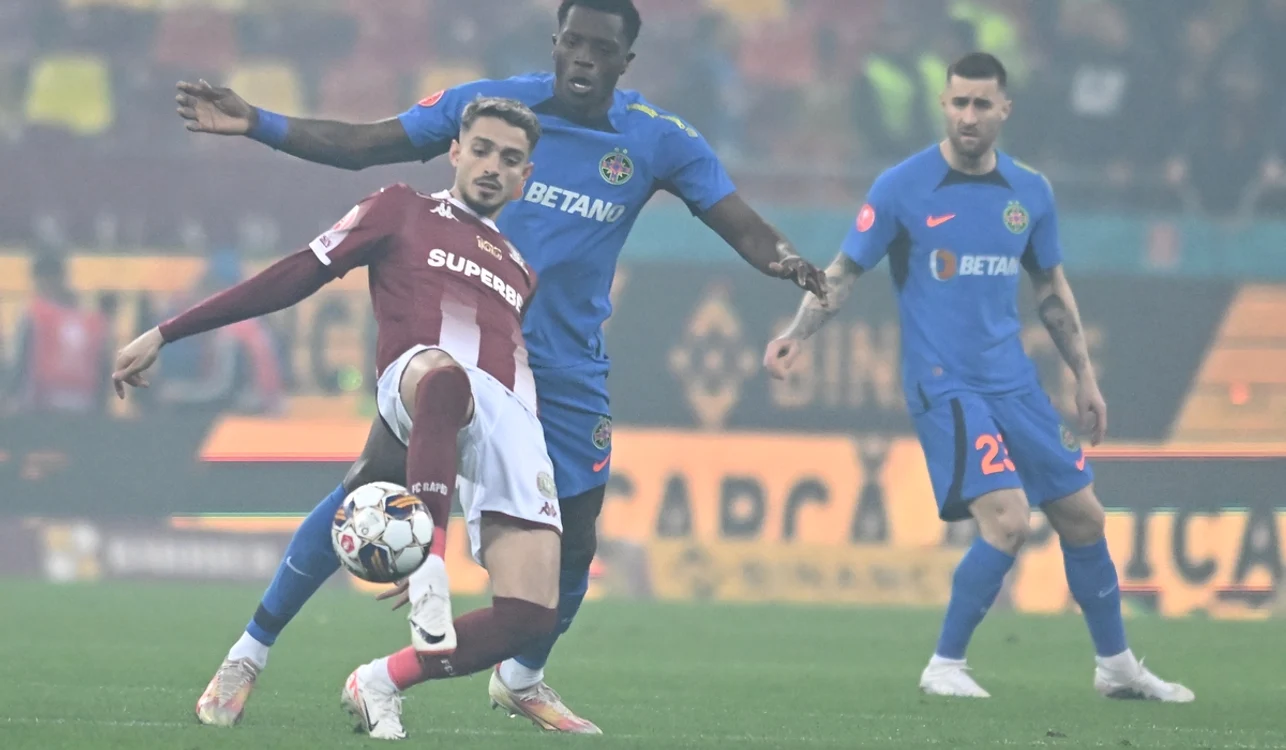 Kosovarul Albion Rrahmani (vișiniu), eroul meciului (FOTO: Sportpictures)