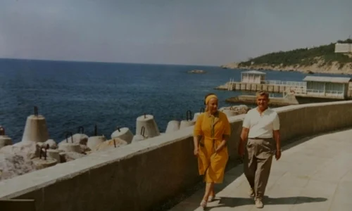 Nicolae Ceausescu pe litoral  jpg