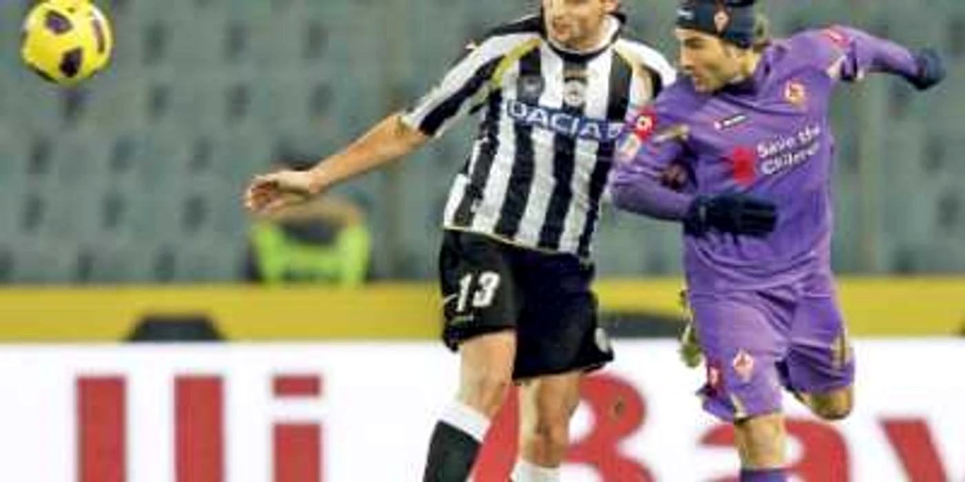 Adrian Mutu (dreapta) a fost învins la Udinese