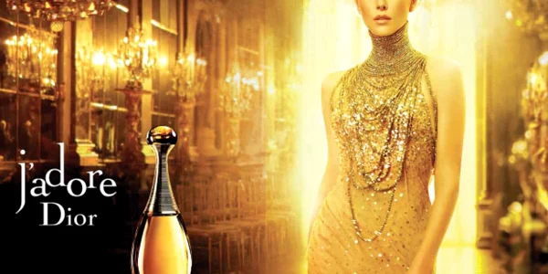 Charlize Theron, într-o reclamă a brandului Dior
