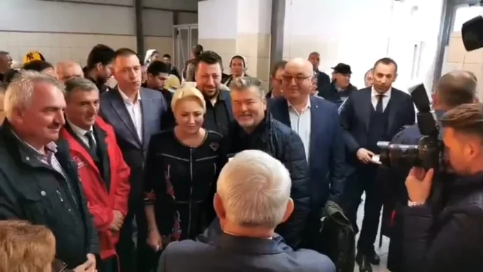 Dăncilă a vizitat piaţa din Dej. FOTO: captură Someşeanul