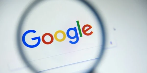 Google sub lupa FOTO Shutterstock