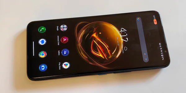 ASUS ROG Phone 7 Ultimate foto Adrian pogîngeanu (1) jpg