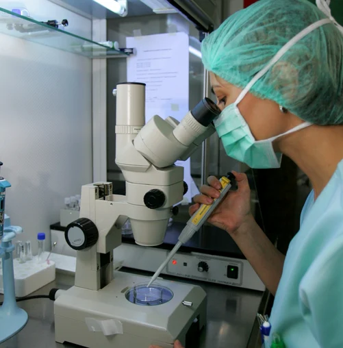 Fertilizarea in vitro, o metodă salvatoare pentru cuplurile care nu pot avea copii FOTO Adevărul